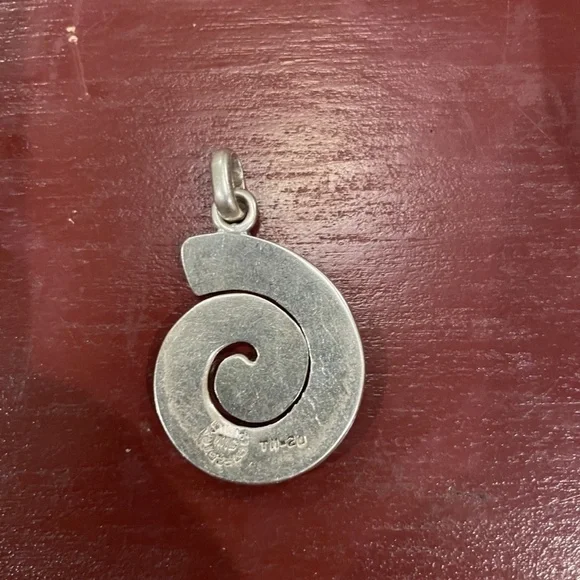 Taxco stamped TM-20 Turquoise Nautilus Spiral Pendant Vintage - Picture 2 of 2